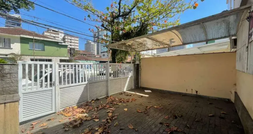 Casa à venda em Boqueirão, Santos – 3 dormitórios, 2 vagas, frente