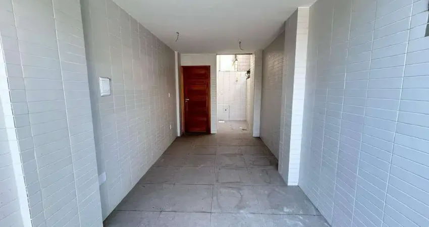Casa à venda em Santos (Aparecida) — 3 quartos, 2 vagas, financiamento disponível
