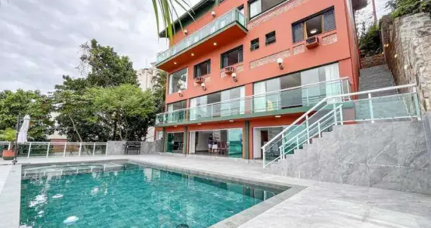 Casa com 6 quartos à venda na Rua Hércules Florence, Marapé, Santos