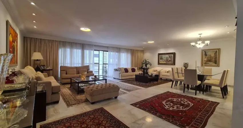 Apartamento 4 Dormitórios com 2 Suítes na Frente, Santos - Financiamento Aceito