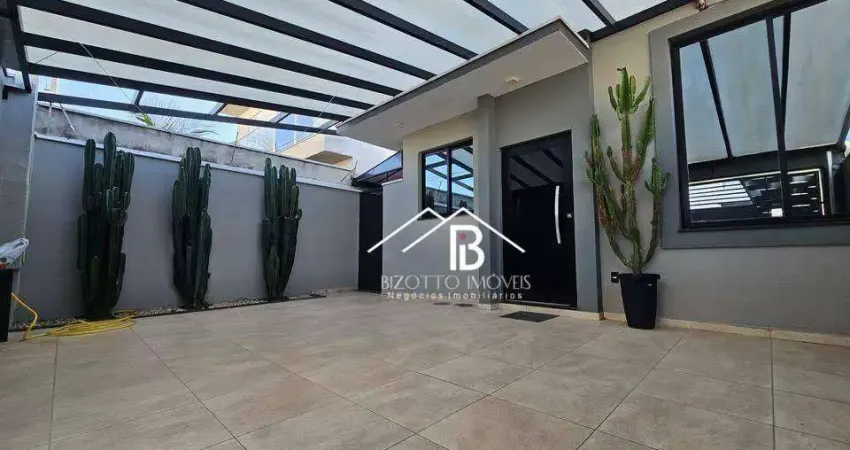 Vende-se casa no jardim dos sabias com 2 dormitorios sendo 1 suite toda planejada , aceita financiamento bancario .
