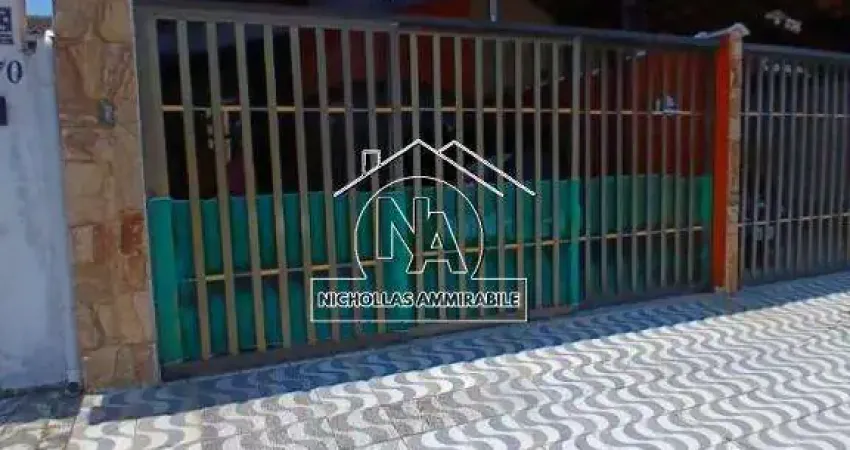 Excelente casa geminada de 2 dormitórios no Jardim Imperador