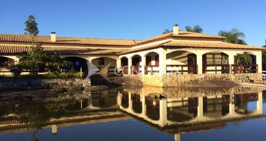 Fazenda à venda na Caldas, Centro, Caldas