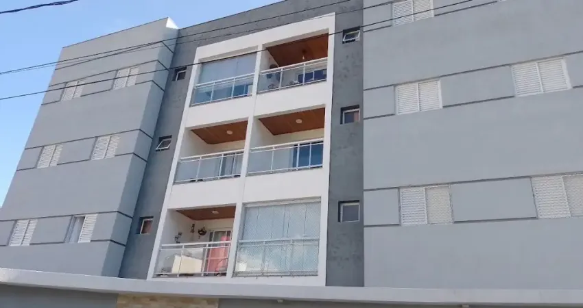 Apartamento de 2 dormitórios no centro de Aguas de Lindoia