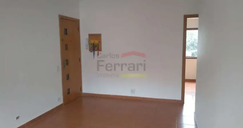 Apartamento á venda na Vila Albertina, com dois quartos e vaga de garagem