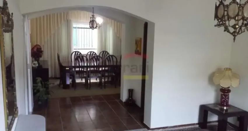 Lindo sobrado com 4 dormitórios