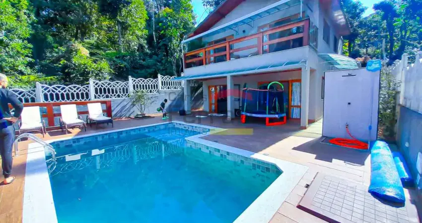 Casa em condomínio fechado com 3 quartos à venda na R Uchoa, 138, Serra da Cantareira, Mairiporã