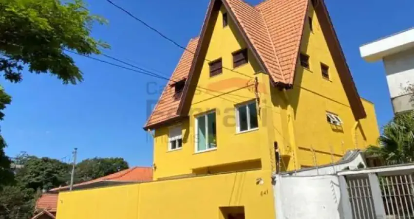 Sobrado estilo europeu no Jardim França, 4 dormitórios, 2 suítes, 4 vagas,. Estuda permuta.