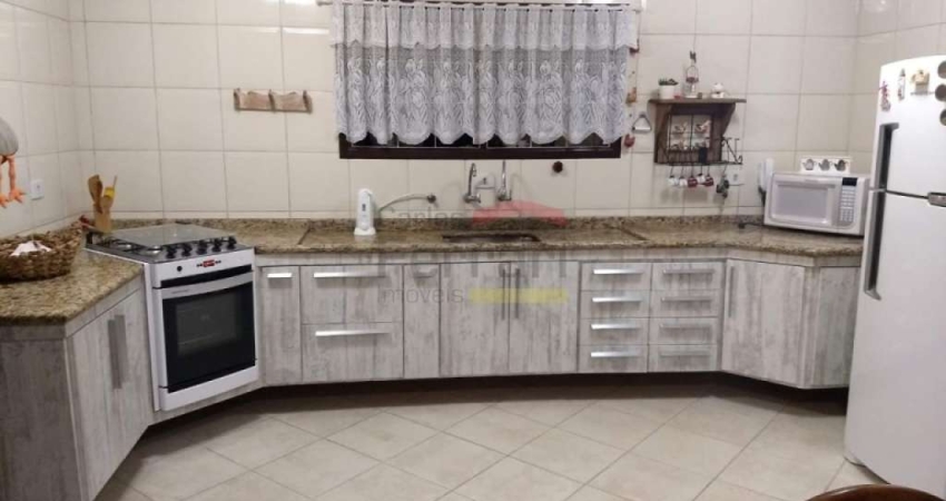Sobrado á venda na Água Fria - Estuda Permuta - 3 vagas e 3 quartos
