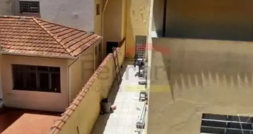 SOBRADO COM 4 DORMITÓRIOS, SENDO 1 SUÍTE, 4 VAGAS, COM EDÍCULA