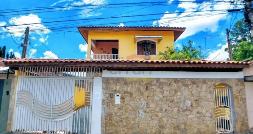 Um refúgio isolado dentro da cidade ? espaço, verde e liberdade para viver o melhor da vida