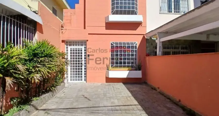 Sobrado comercial, Santa Terezinha, 4 salas, 3 banheiros, 1 vaga. Ótima localização Av. Engenheiro.