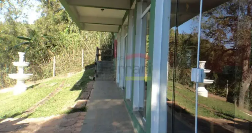 CASA NO CONDOMÍNIO ALPES DA CANTAREIRA, 4 SUÍTES, 5 VAGAS, COM LAZER