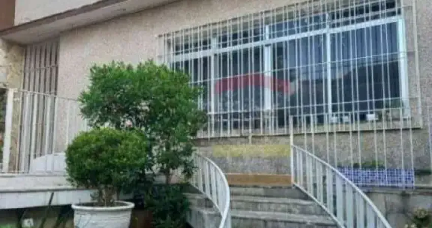 Sobrado 5 dormitórios, 2 suítes, 4 vagas, 360m2 na Parada Inglesa.