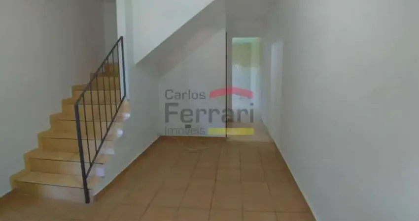 SOBRADO NA REGIÃO DO TUCURUVI COM 2 DORMITÓRIOS,  2 VAGAS, 800 M² DO METRO