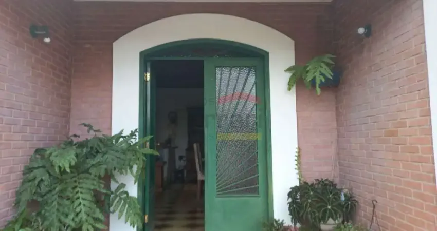 Casa Térrea Ampla - Bragança Paulista - 238 metros-