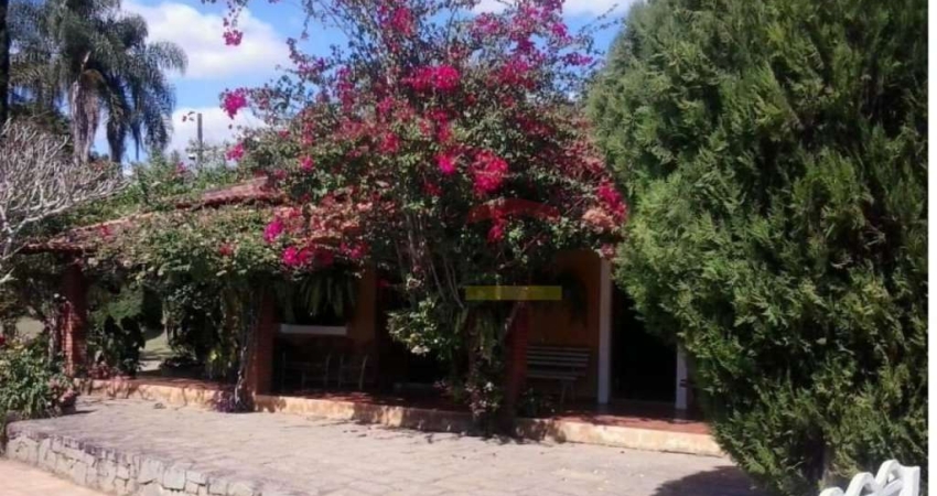 Chácara / sítio com 4 quartos à venda na Rua Um, Mãe dos Homens, Bragança Paulista