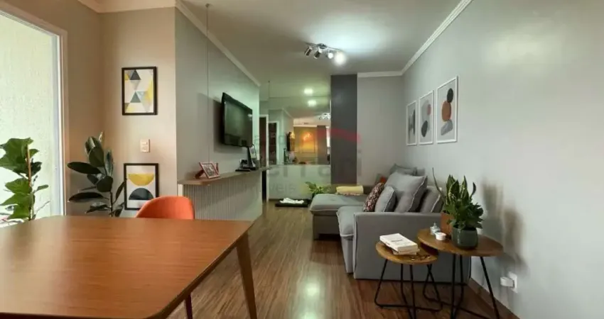Apartamento à venda com 2 quartos, varanda e 1 vaga no Imirim