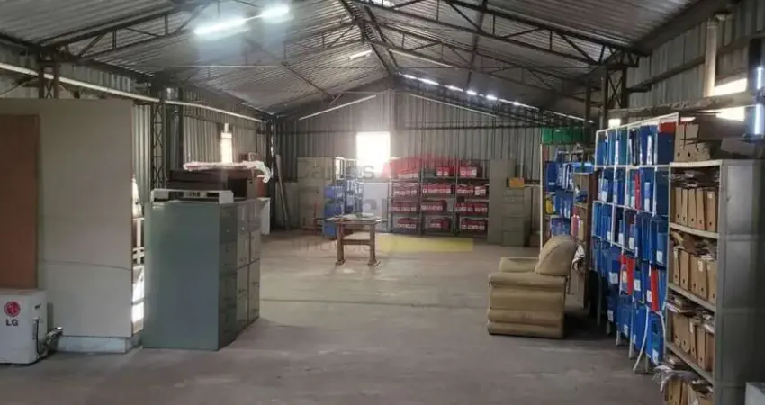 Prédio Comercial na vila  Maria