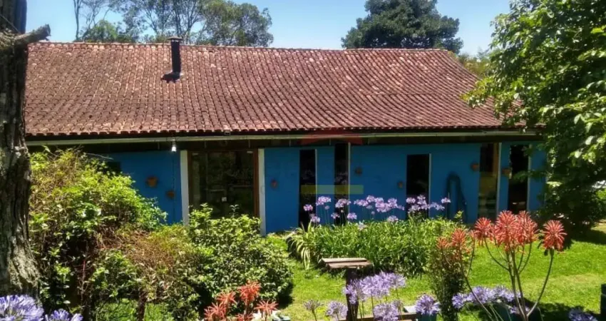 Chácara / sítio com 3 quartos à venda na Rua Refúgio da Serra, 705, Refúgio da Serra, Itapecerica da Serra