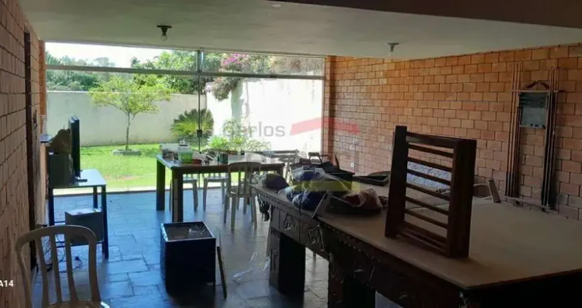 SOBRADO NAS PALMAS DO TREMEMBÉ COM 04 DORMITÓRIOS, SENDO 2 SUÍTES, 4 VAGAS DE GARAGEM + LAZER