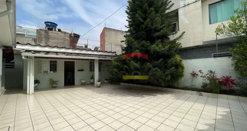 Casa térrea,em rua sem saida.