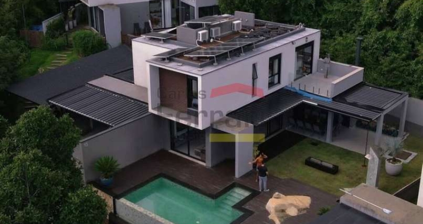 Casa à venda com 3 suítes no condomínio La Reserva, em Atibaia