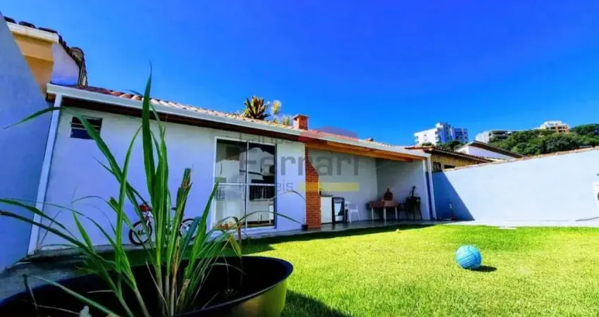 Casa térrea à venda com 2 dormitórios na Vila Thais