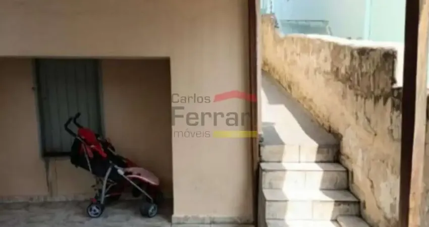 Oportunidade! Casa à venda em Santana, 2 casas no mesmo terreno, 1 vaga de garagem.
