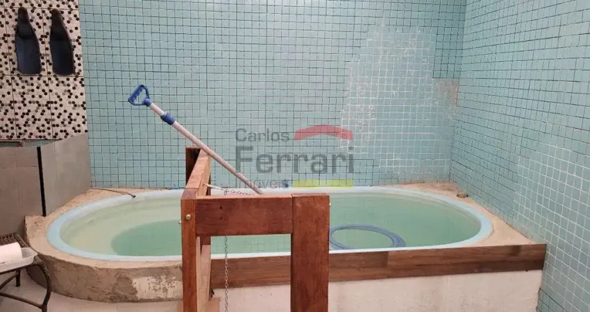 Sobrado de 500 m² com 03 vagas, piscina, no bairro Jd. São Paulo  à 15 minutos do metro.