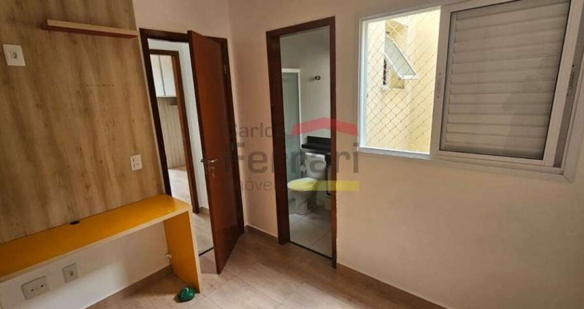 Casa nova em condomínio, 2 suítes, 2 vagas, Vila Isolina Mazzei