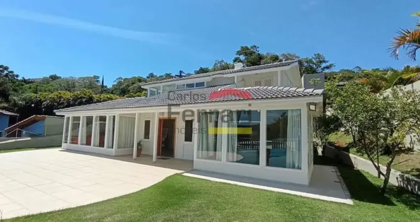 Casa Alto Padrão para Locação no Residencial Cantareira - Conforto, Lazer e Segurança na Serra!