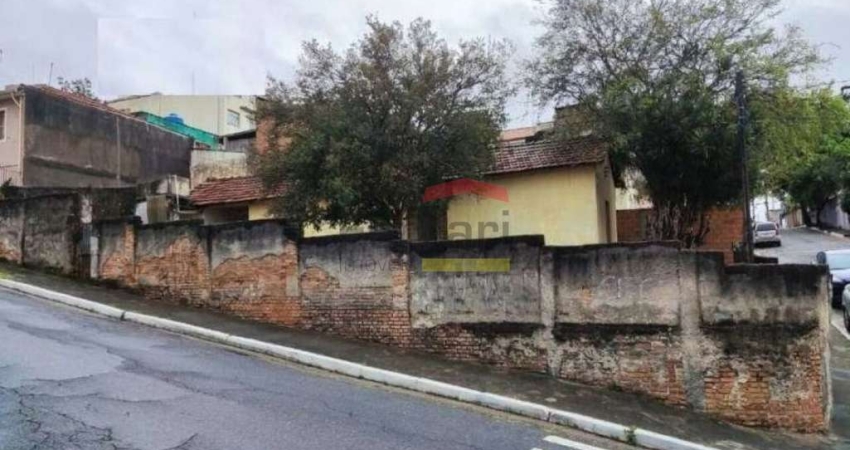 Terreno de Esquina com Casa  Oportunidade para Investidores e Construtores!