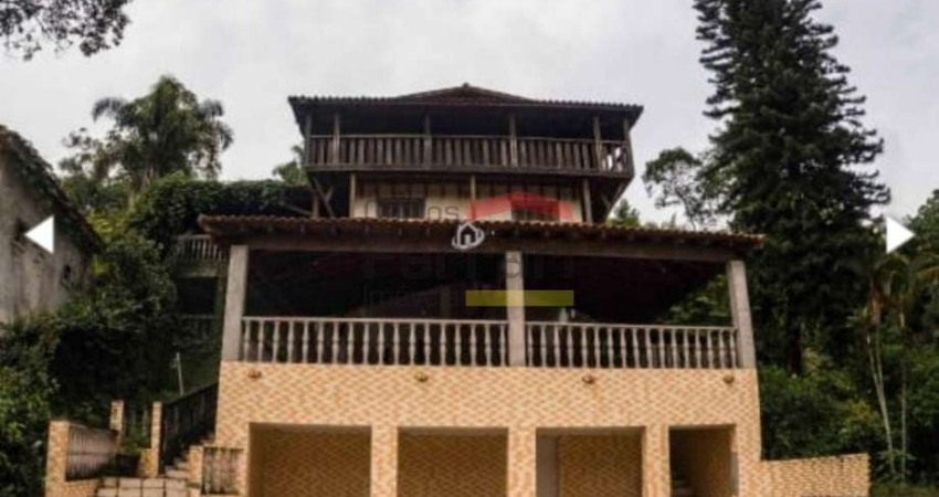 Casa Alto Padrão - 400 metros - Embu