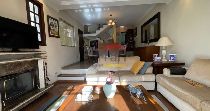 Sobrado Amplo na Zona Norte com Terraço, Sótão e Vista Privilegiada da Serra.