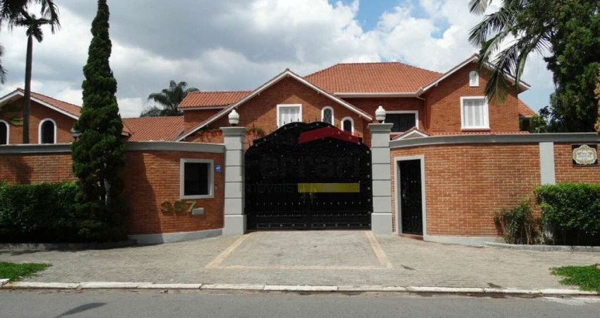 Sobrado para Locação no Jardim América - 850m² A/C | 1.355m² A/T | Esquina Nobre com 12 Vagas