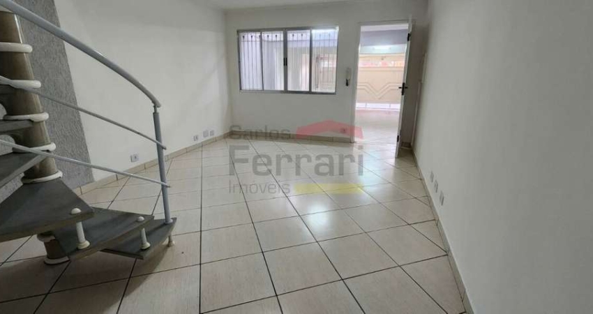 Casa com 3 quartos para alugar na Rua Imarui, 387, Jardim Cachoeira, São Paulo