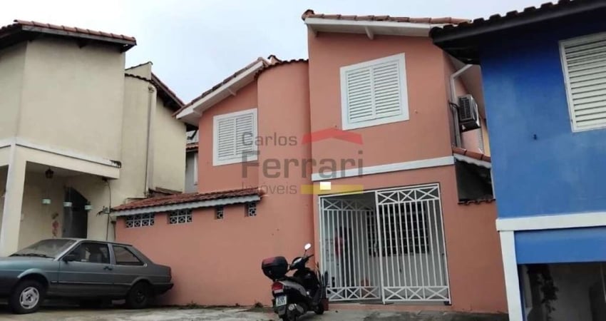 SOBRADO EM CONDOMÍRIO FECHADO COM 4 DORMITÓRIOS, 2 VAGAS DE GARAGEM + LAZER