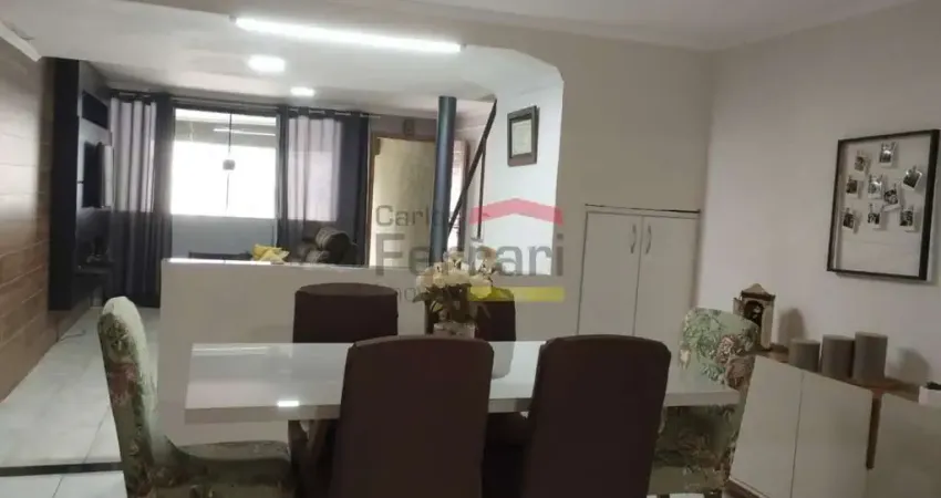 SOBRADO NA VILA MEDEIROS COM  2 DORMITÓRIOS, QUINTAL E 1 VAGA DE GARAGEM