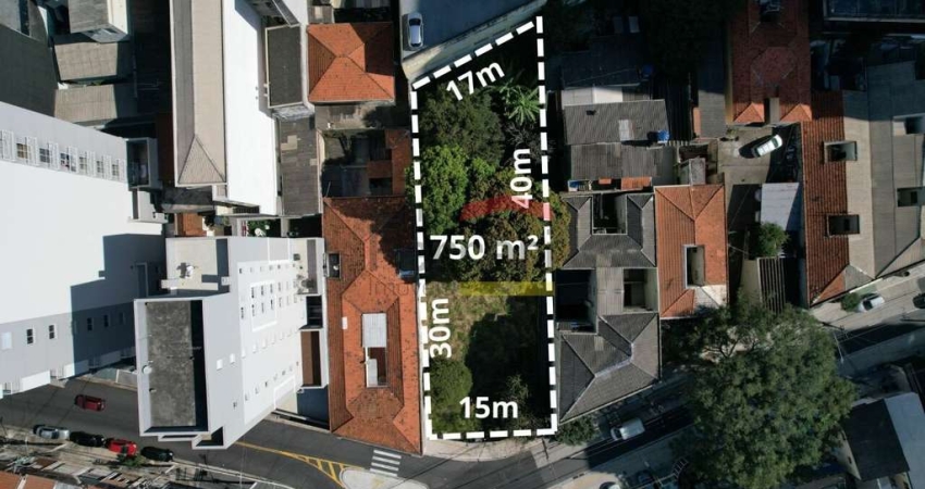 Terreno de Esquina à Venda com 750m² em Santana - Próximo à Braz Leme - Aceita Permuta