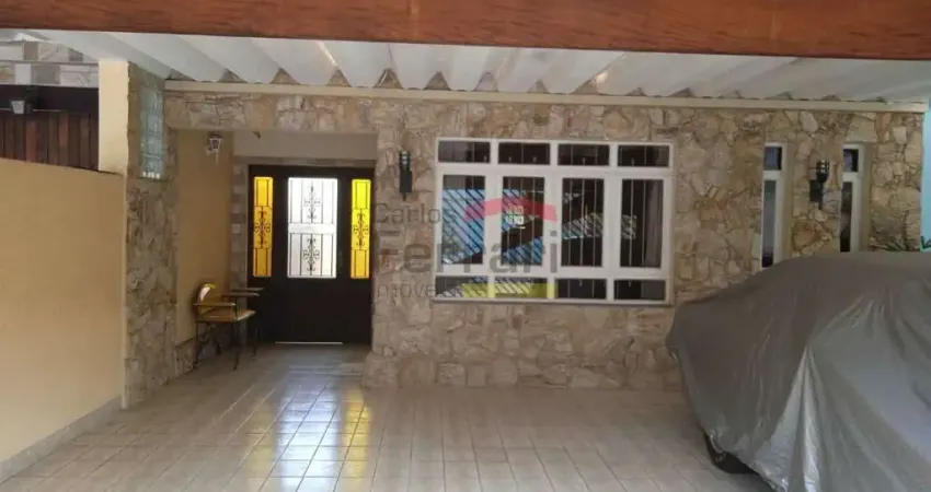 Sobrado, 247 metros, 4 dormitórios, 3 vagas de garagem, piscina, próximo metrô parada inglesa.