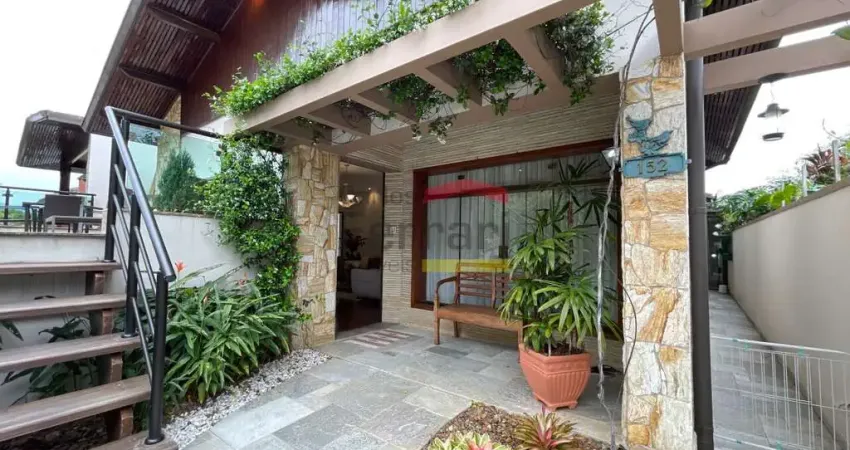 Casa em rua sem saída com vista para a serra da cantareira, 4 dormitórios, sendo 2 suítes