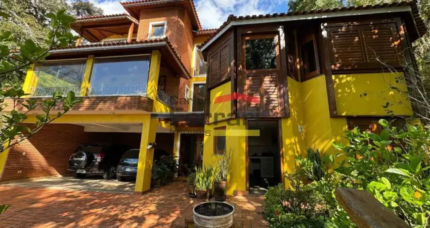 Sobrado à venda com 5 dormitórios  no condomínio alpes da cantareira