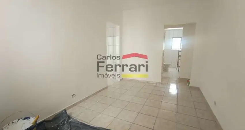 Apartamento em santana para locação. 1 dormitórios, sala, cozinha e quintal. excelente localização.