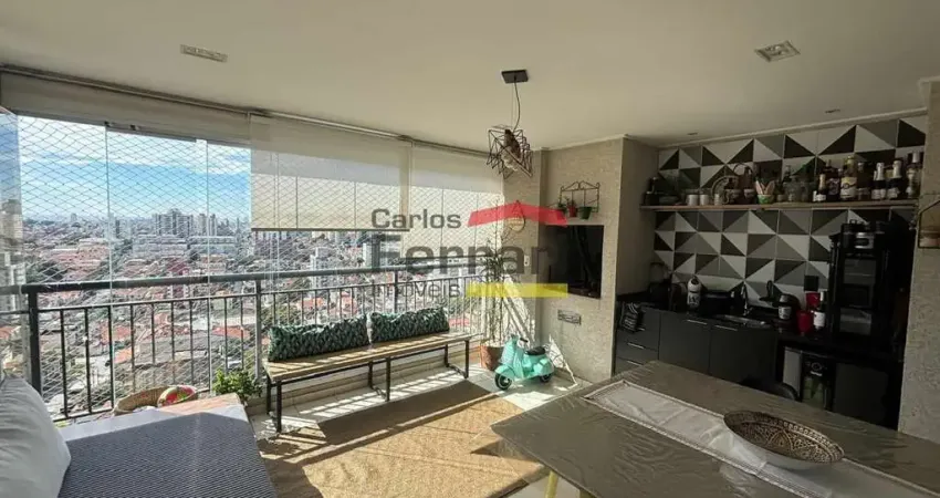 Execelente apartamento com 3 dormitórios sendo1 suíte, mais a proprietária tirou um e ampliou a sala