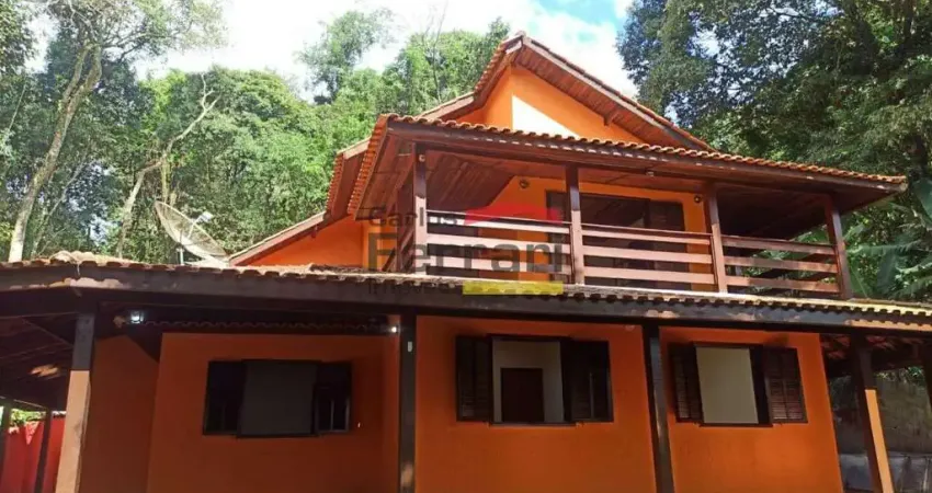 Sobrado -  serra da cantareira - à 10 min da represa de mairiporã!