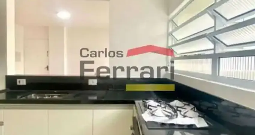 Apartamento reformado com 2 dormitórios na Av. Braz Leme ? Santana