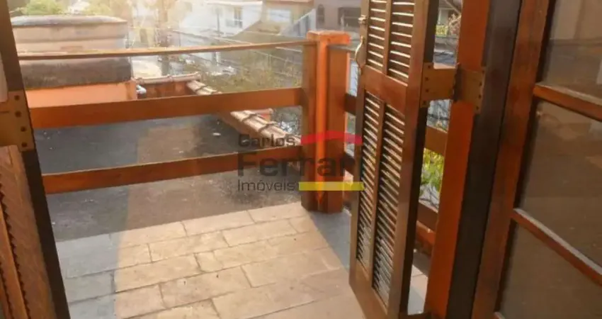 Sobrado comercial/residencial de esquina na Água Fria, 2 dormitórios, 1 vaga, próximo Padaria Paris