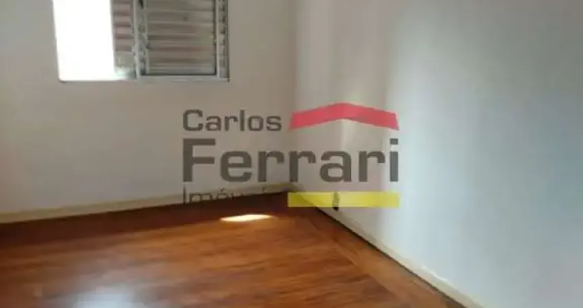 Casa 2 dormitórios, 1 vaga, quintal, próximo ao Metrô Tucuruvi e Parada Inglesa.