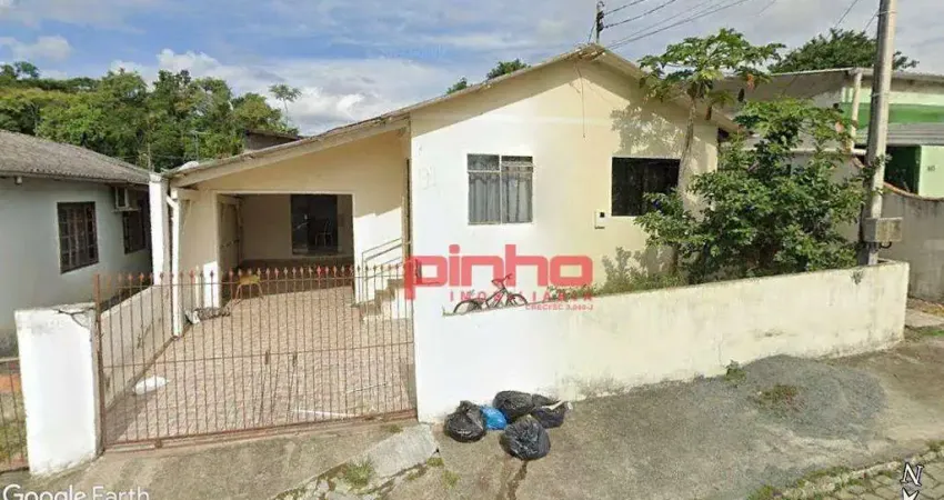 Casa com 3 dormitórios à venda, 189 m² por R$ 208.183,53 - Estados - Indaial/SC